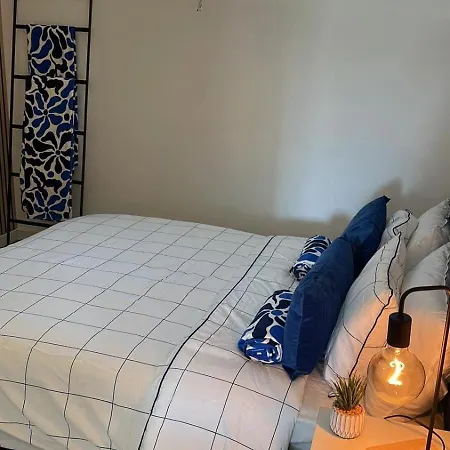 Peaceful Mountain & アパート